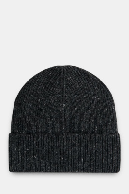 Шапка из шерсти