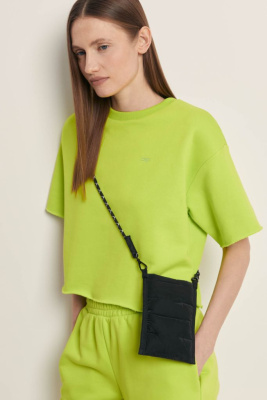 Укороченная футболка с необработанными краями