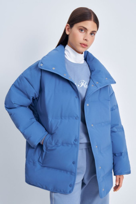 Пуховик с воротником-стойкой