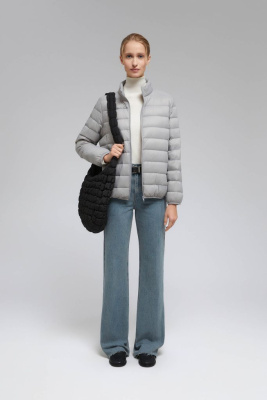 Стеганый пуховик с натуральным пухом