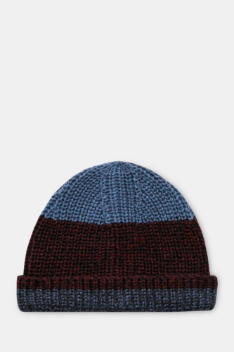 Вязаная шапка с шерстью