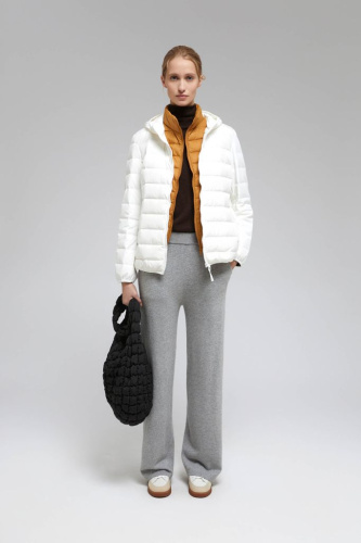 Стеганый пуховик с натуральным пухом