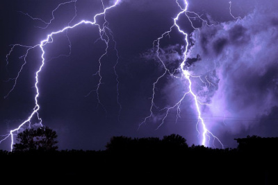 В Якутии во время грозы молодой человек получил удар молнии / Нарыйа Пахомова   Республика Саха (Якутия)