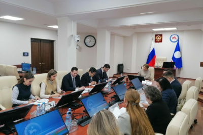 Ольга Балабкина провела заседание по подготовке к молодёжному фестивалю «Муус Устар» / ЯСИА   