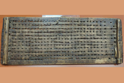 В музее Усть-Майского района хранится уникальный эвенкийский деревянный календарь / Нарыйа Пахомова   