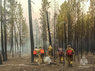 Из-за сильной задымленности из села Абыйского района вывезли детей / ЯСИА   