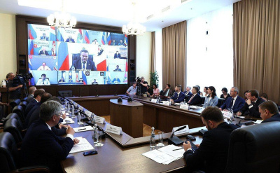 В России начнется разработка новых национальных проектов / ЯСИА   