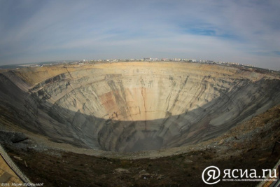 АЛРОСА начала бурение замораживающих скважин для строительства рудника «Мир-Глубокий» / ЯСИА   