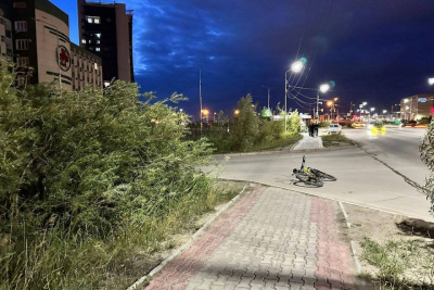 Водитель наехал на велосипедиста и скрылся с места ДТП в Якутске / ЯСИА Якутск Якутск Республика Саха (Якутия)