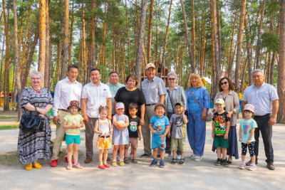 Детские лагеря и дачи: состоялось выездное заседание комиссии по образованию, культуре и детству / ЯСИА   