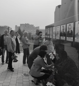 4 августа почтили память погибших на руднике "Мир" /    