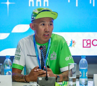 Четыре якутских легкоатлета пробегут по трассе Олимпийских игр в Париже / Дьулустаан Сергеев   