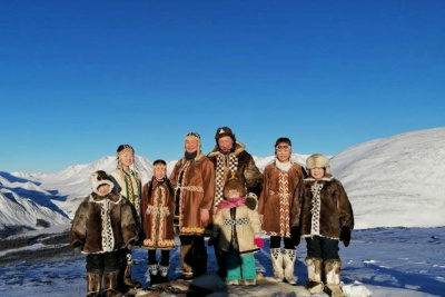 Многодетная семья из Якутии стала победителем всероссийского конкурса «Семья года — 2024» / ЯСИА Сасыр Момский Республика Саха (Якутия)