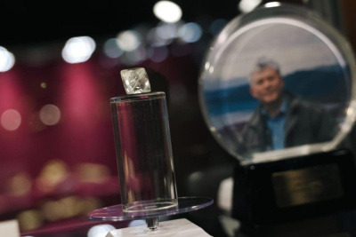 В Якутске открылась выставка «АЛРОСА – алмазная история Якутии» / ЯСИА Якутск Якутск Республика Саха (Якутия)