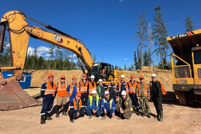 В Якутской рудной компании выбрали лучших среди водителей самосвалов и машинистов экскаваторов / ЯСИА   