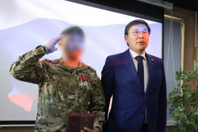 Государственные награды вручили якутянам, участвовавшим в СВО / Дьулустаан Сергеев   