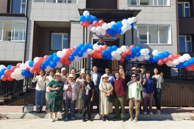 Еще один дом для переселенцев из аварийного жилья ввели в Хангаласском районе / ЯСИА   