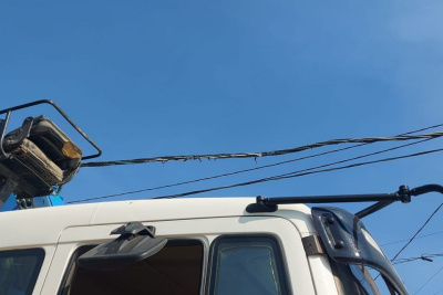 Жители двух районов Якутска остались без света по вине водителей спецтехники / ЯСИА Якутск Якутск Республика Саха (Якутия)