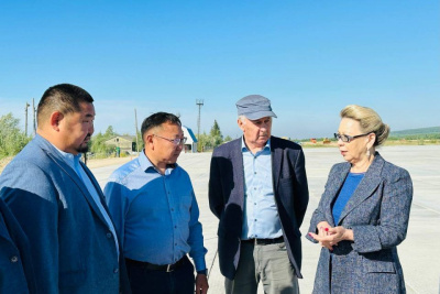 Алексей Колодезников отметил вклад Галины Данчиковой в строительство магистрального газопровода / Мария Горохова   