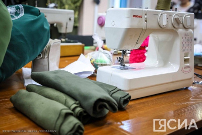 В Якутии волонтерский швейный цех приступил к пошиву теплой одежды для бойцов СВО / ЯСИА   Республика Саха (Якутия)