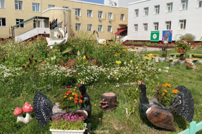 Пришкольный сад республиканской специальной школы-интерната стал лучшим в Сайсарском округе / ЯСИА   