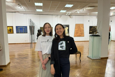 «Холку»: как создать стильные коллекции и развить свой бренд одежды / ЯСИА   