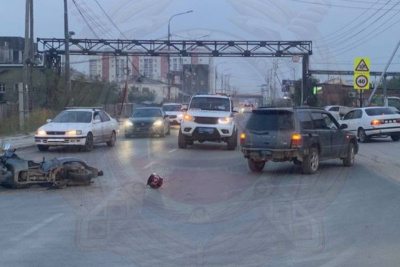 В Якутске водитель кроссовера наехал на пьяного мотоциклиста / Нарыйа Пахомова Якутск Якутск Республика Саха (Якутия)