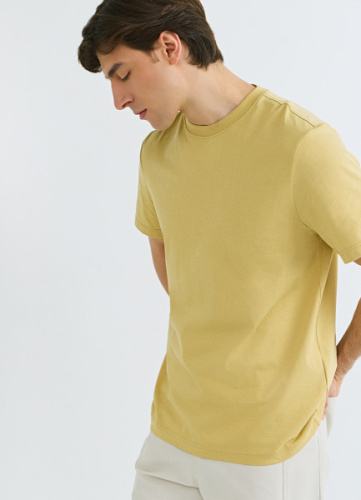 Базовая футболка, Красный