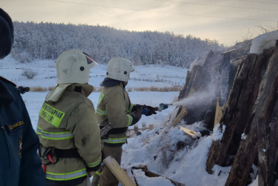 Разработчики адаптировали огнетушащую жидкость «Антипожар» под якутские морозы / Нарыйа Пахомова   