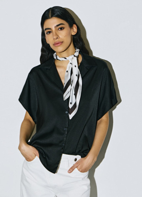 Сатиновая блузка с коротким рукавом, Черный