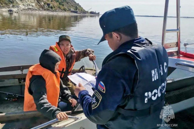 В Якутии продолжается акция «Вода — безопасная территория» / ЯСИА   Республика Саха (Якутия)