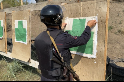 Транспортные полицейские Якутии провели учебно-тренировочные стрельбы / ЯСИА   