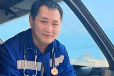 Борту Станции скорой медпомощи Якутска присвоили имя погибшего в зоне СВО фельдшера Федора Сидорова / ЯСИА Якутск Якутск Республика Саха (Якутия)