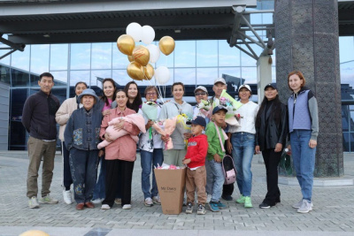 «Я поставила точку». Сардана Трофимова прилетела в Якутск после участия на Олимпийских играх / Дьулустаан Сергеев   