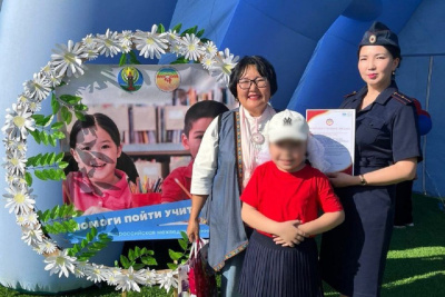 Личный состав УФСИН присоединился к акции «Собери ребенка в школу» / ЯСИА   