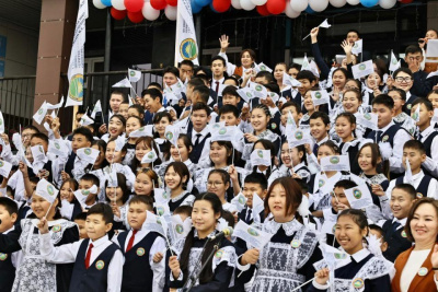 Росстандарт утвердил новый ГОСТ на школьную форму / ЯСИА   