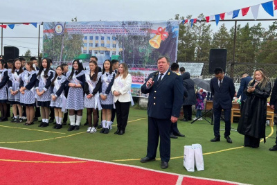 Представители АК «ЖДЯ»  приняли участие в торжественной линейке Нижне-Бестяхской школы № 1 / ЯСИА   