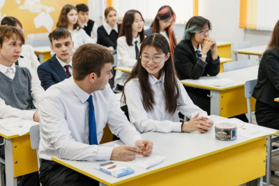 Новый «Роснефть-класс» открылся в Ленске / ЯСИА   