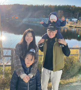 Расскажи о семье /    