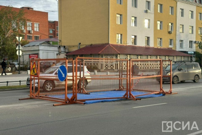Провал на проспекте Ленина Якутска устранят в течение недели / Николай Борисов Якутск Якутск Республика Саха (Якутия)