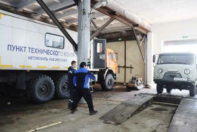 За пять лет передвижные пункты техосмотра «Дорог Арктики» проверили свыше 6000 единиц техники / Алексей Рудых   