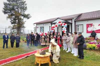 Новую врачебную амбулаторию открыли в селе Кыйы Таттинского района / ЯСИА   