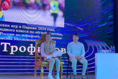 Сардане Трофимовой подарили земельный участок в Верхневилюйском районе Якутии / ЯСИА  Верхневилюйский Республика Саха (Якутия)