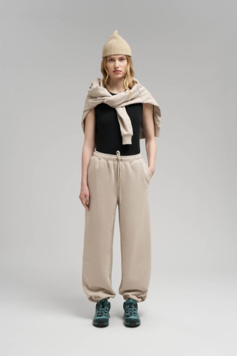 Трикотажные брюки широкого кроя из футера