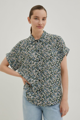 Блузка с коротким рукавом и отложным воротником