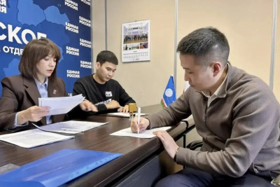 Петр Шамаев подал документы для участия в предварительном голосовании «Единой России» / ЯСИА   