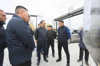 Айсен Николаев раскритиковал темпы строительства объектов в микрорайоне Звездном / ЯСИА   