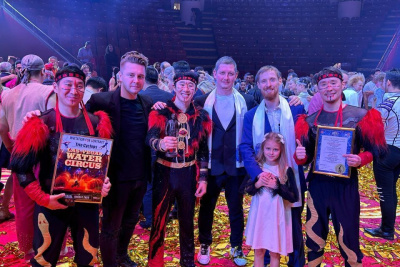 Жонглеры якутского цирка получили бронзовую награду международного фестиваля «Артист» / ЯСИА Москва Город Москва Москва