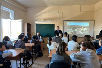 В Хангаласском улусе школе-интернату присвоили статус республиканской инновационной площадки / ЯСИА  Хангаласский Республика Саха (Якутия)