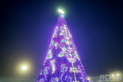 Новую елку установят на площади Орджоникидзе в Якутске / ЯСИА Якутск Якутск Республика Саха (Якутия)